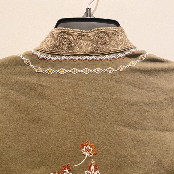 BCBG embroidered jacket - Picture 7 of 7